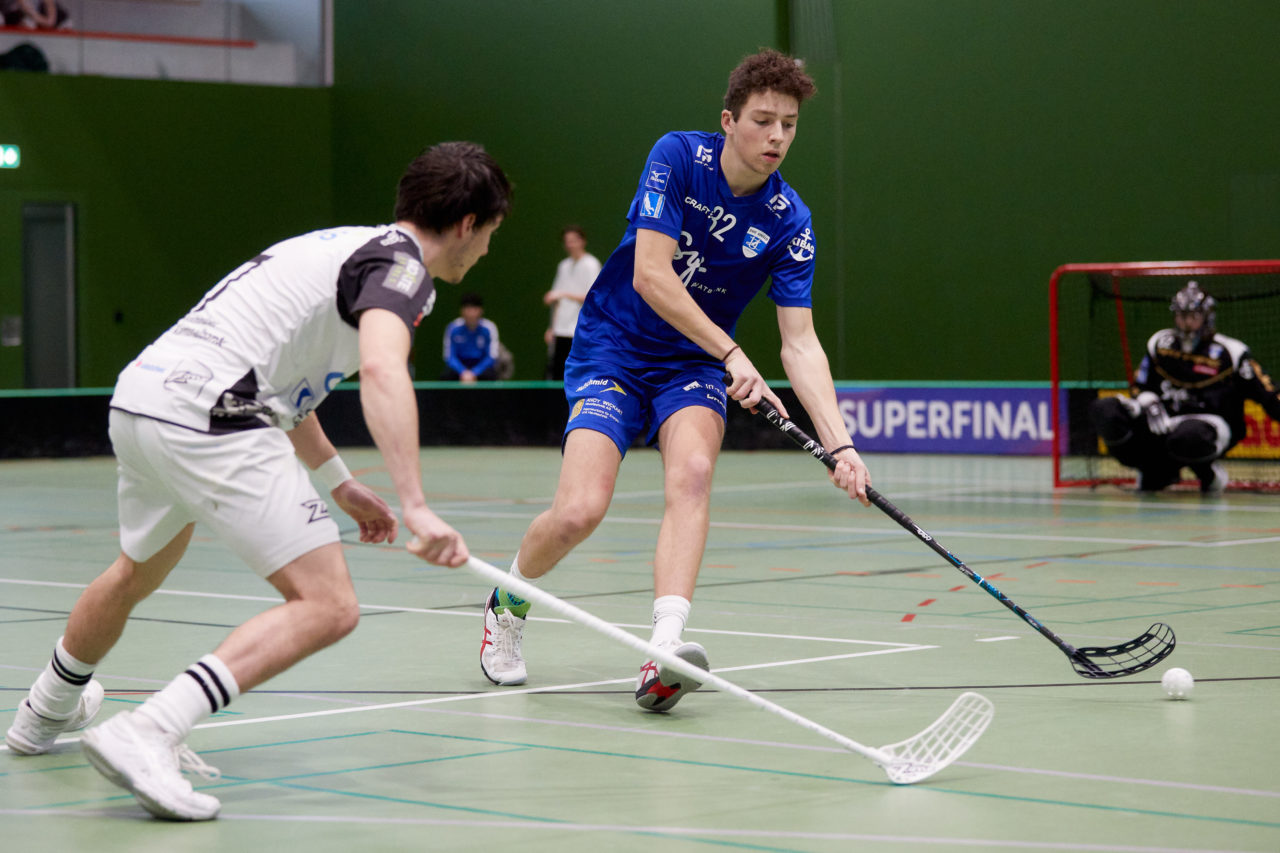 Junioren U21A Playoff 
Zug United - UHC Alligator Malans am 19. Februar 2022 in der Sporthalle der Kantonsschule Zug 
Bild: Michael Peter