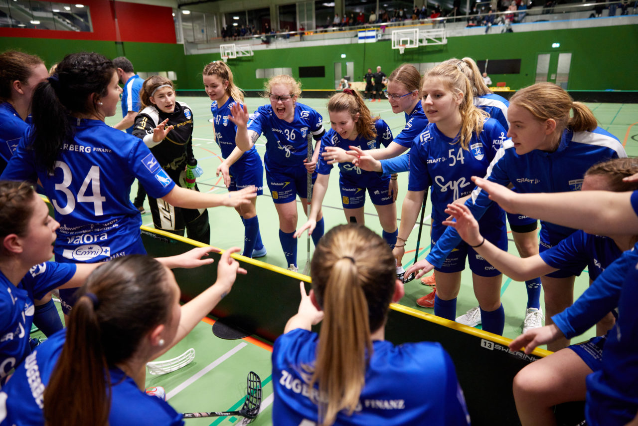 Juniorinnen U21A 
Zug United - UHV Skorpion Emmental am 13. November  2021 in der Sporthalle der Kantonsschule Zug 
Bild: Michael Peter