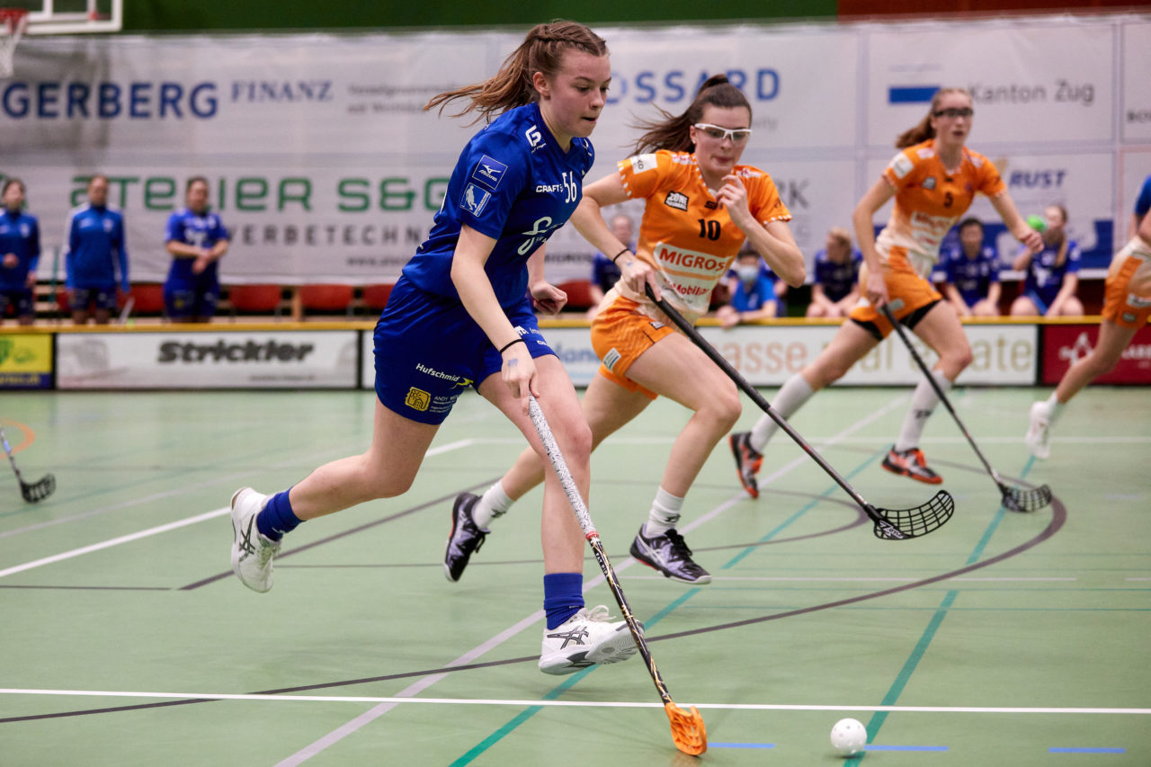 Juniorinnen U21A 
Zug United - UHV Skorpion Emmental am 13. November  2021 in der Sporthalle der Kantonsschule Zug 
Bild: Michael Peter
