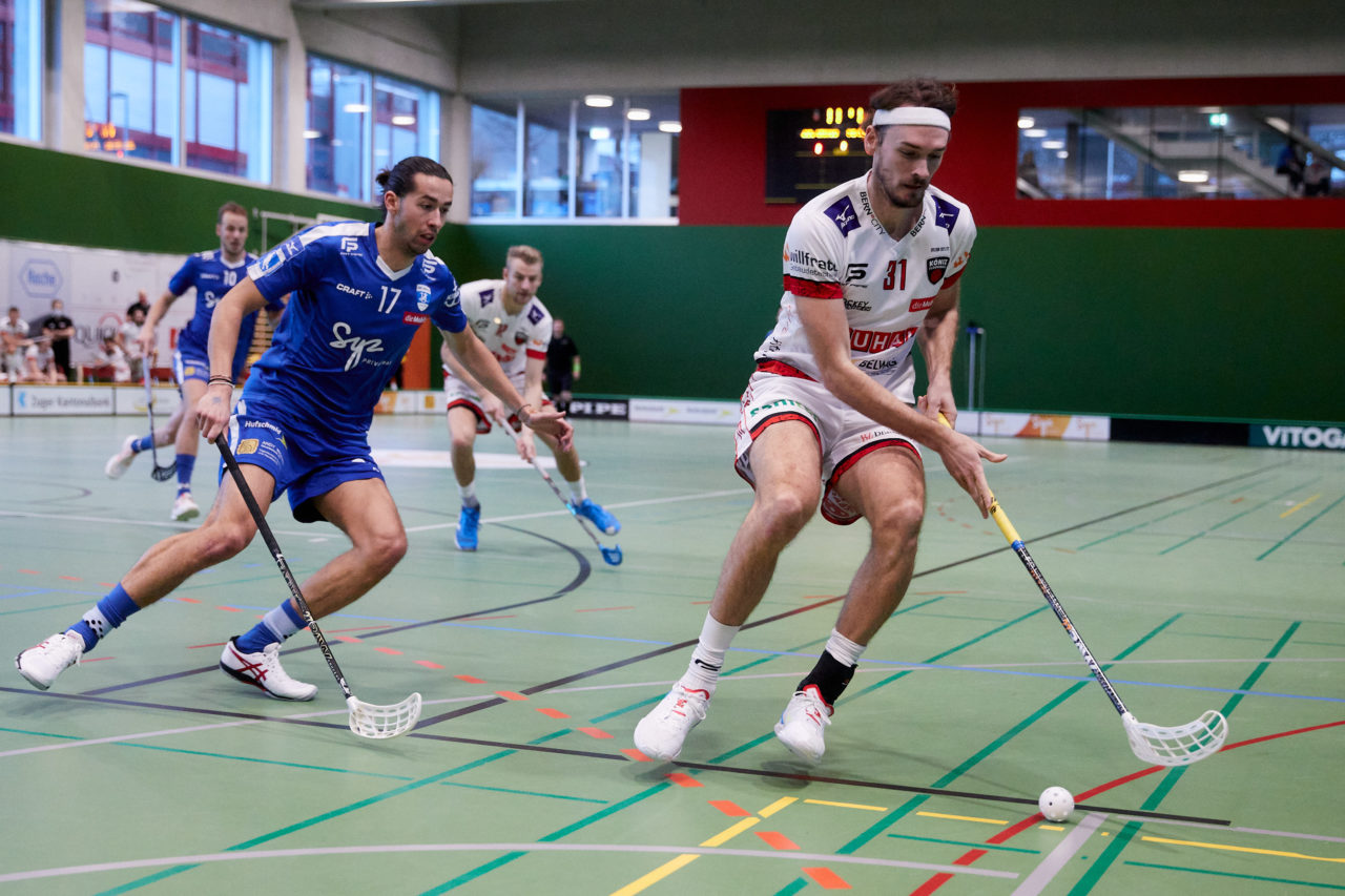 Mobiliar Unihockey Cup Herren  Viertelfinal 2021/2022 
Zug United - Floorball Köniz  am  8. Januar 2022 in der Sporthalle der Kantonsschule Zug 
Bild: Michael Peter