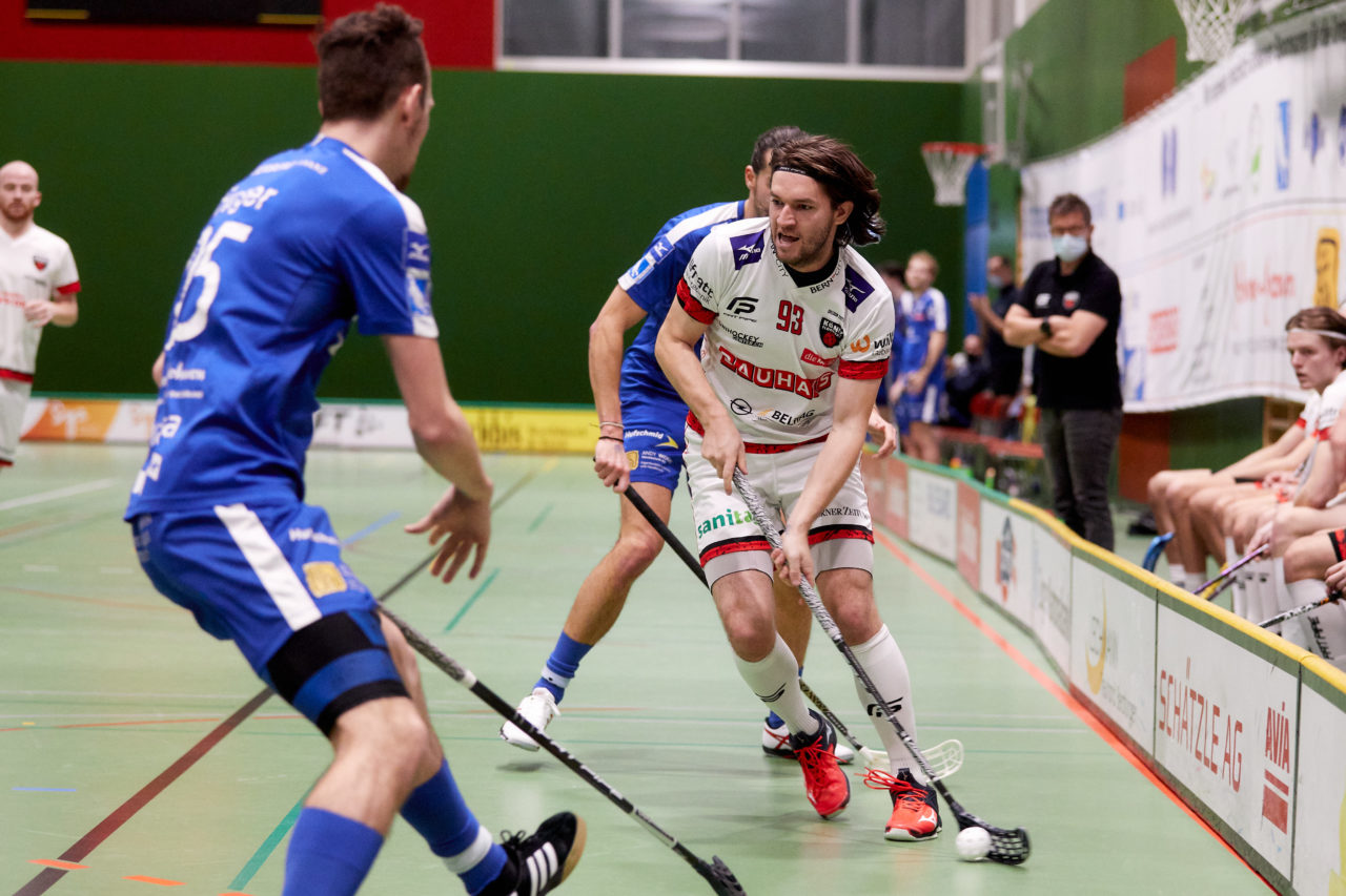 Mobiliar Unihockey Cup Herren  Viertelfinal 2021/2022 
Zug United - Floorball Köniz  am  8. Januar 2022 in der Sporthalle der Kantonsschule Zug 
Bild: Michael Peter