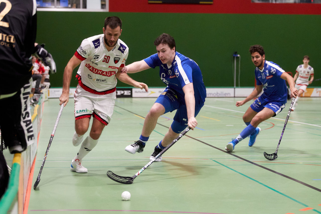 Mobiliar Unihockey Cup Herren  Viertelfinal 2021/2022 
Zug United - Floorball Köniz  am  8. Januar 2022 in der Sporthalle der Kantonsschule Zug 
Bild: Michael Peter