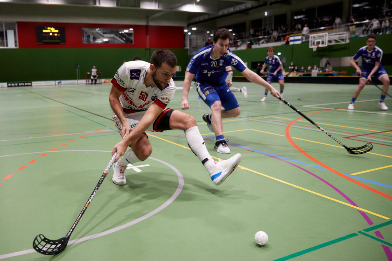 Mobiliar Unihockey Cup Herren  Viertelfinal 2021/2022 
Zug United - Floorball Köniz  am  8. Januar 2022 in der Sporthalle der Kantonsschule Zug 
Bild: Michael Peter